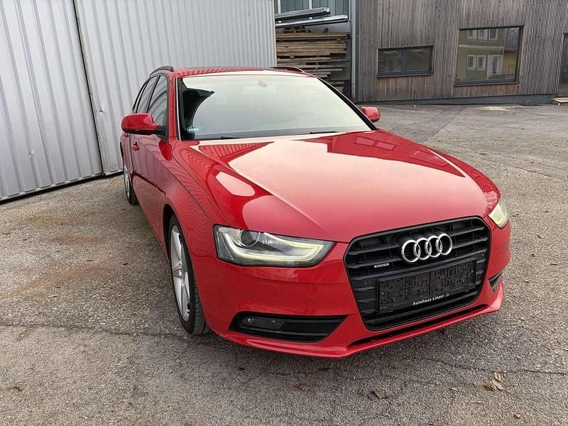 Gebraucht Audi A4 245 PS (180 kW) 2012 Rot Kombi