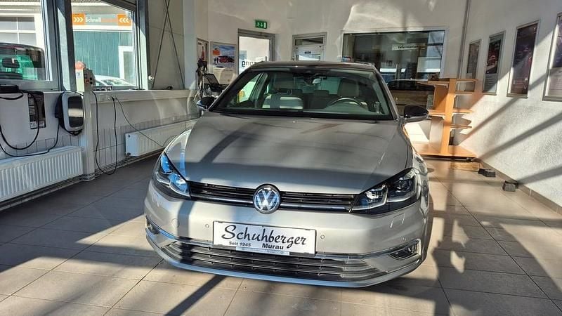 Gebraucht VW Golf VII Highline 115 PS (84 kW) 2019 Silber  metallic