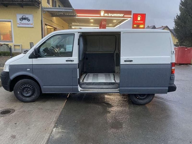 Gebraucht VW T5 105 PS (77 kW) 2005 Weiß Van