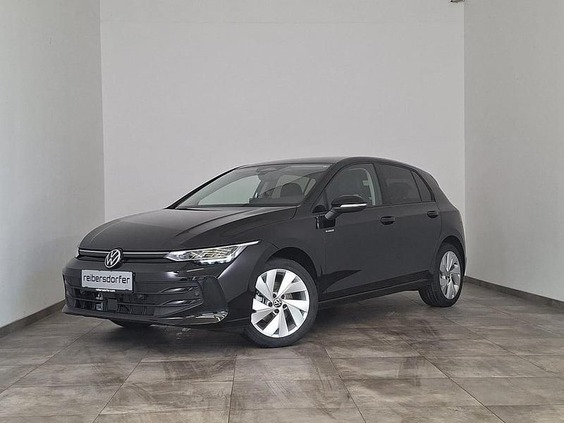 Neu VW Golf VIII 115 PS (84 kW) 2026 Schwarz  metallic
