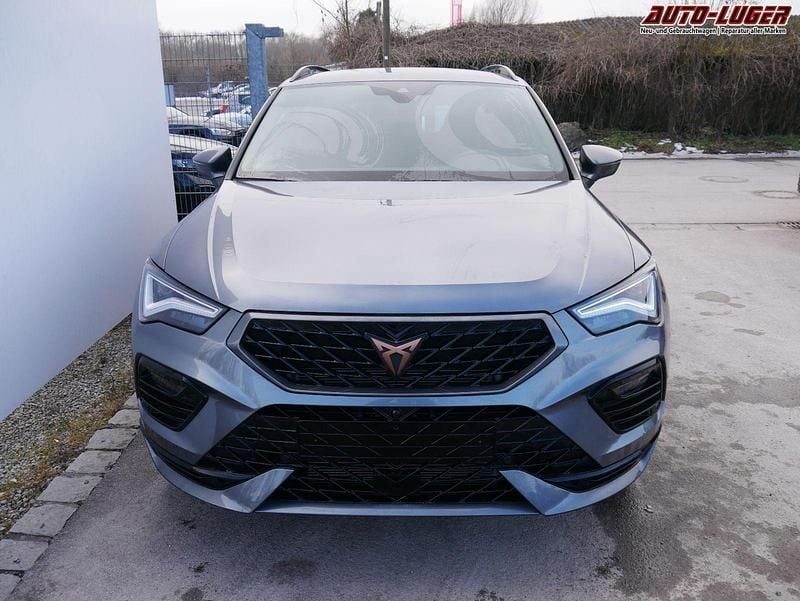 Neu Cupra Ateca 2025 Graphite grau metallic SUV