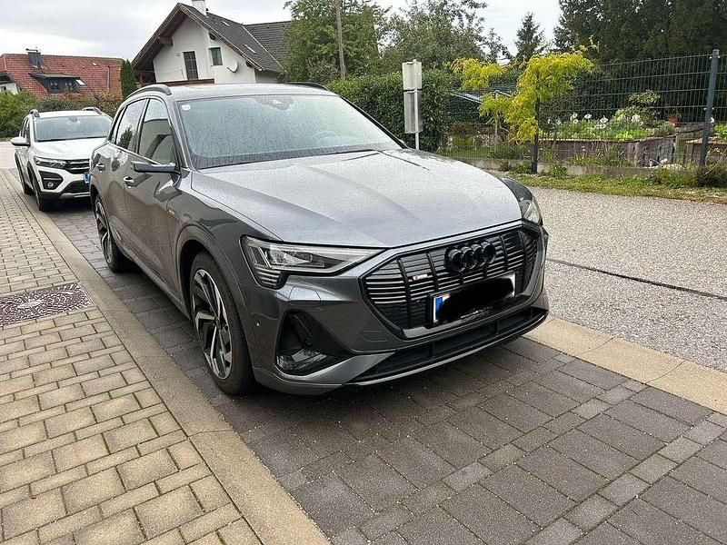 Gebraucht Audi e-tron S-Line 230 kW (313 PS) 2020 SUV