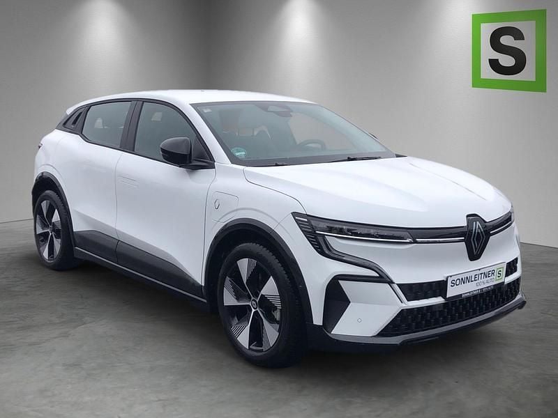 Gebraucht Renault Megane E-Tech Equilibre 160 kW (218 PS) 2022 Weiß Limousine