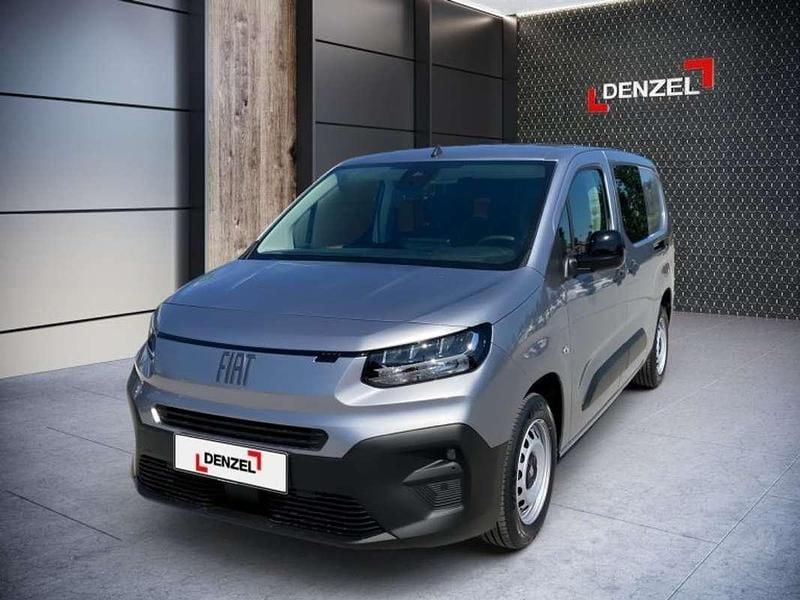 Gebraucht Fiat Doblò 131 PS (96 kW) 2025 Rot Van / Kleinbus