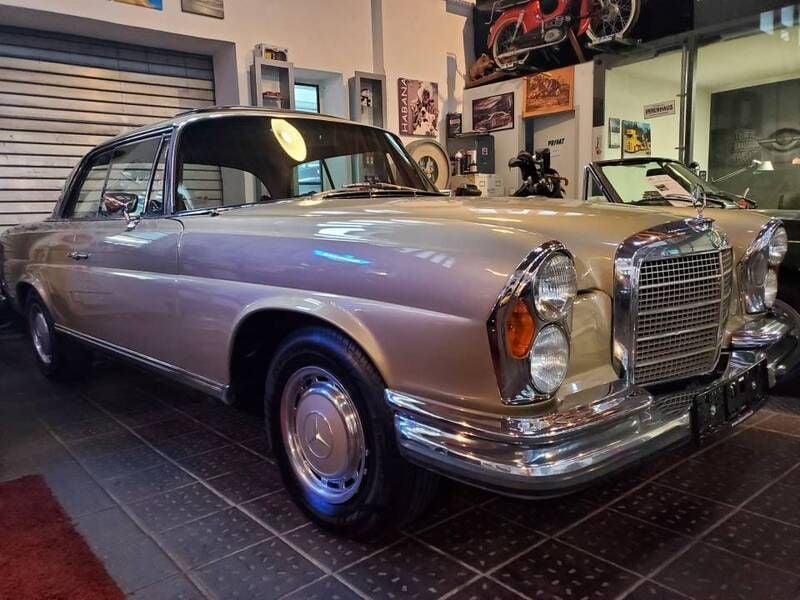 Gebraucht Mercedes 280 SE 200 PS (147 kW) 1971 Gold Coupé