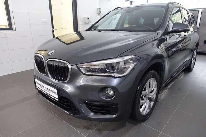 Grau Gebraucht 2018 BMW X1 Efficient Dynamics SUV | € 19.900 (Superpreis) - Bild 1/4