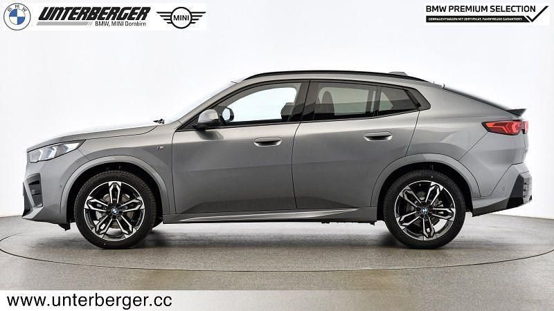 Gebraucht BMW X2 M Sport 163 PS (119 kW) 2025 Grau SUV