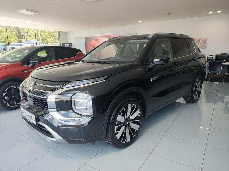 Neu Mitsubishi Outlander P-HEV 136 PS (100 kW) 2026 SUV
