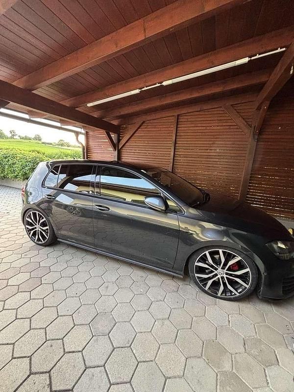 Gebraucht 2016 VW Golf GTD Limousine | € 20.990 (Teuer) - Bild 1/4