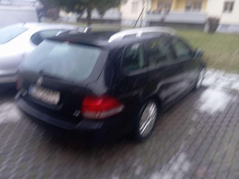 Gebraucht VW Golf VI 90 PS (66 kW) 2011 Schwarz Kleinwagen