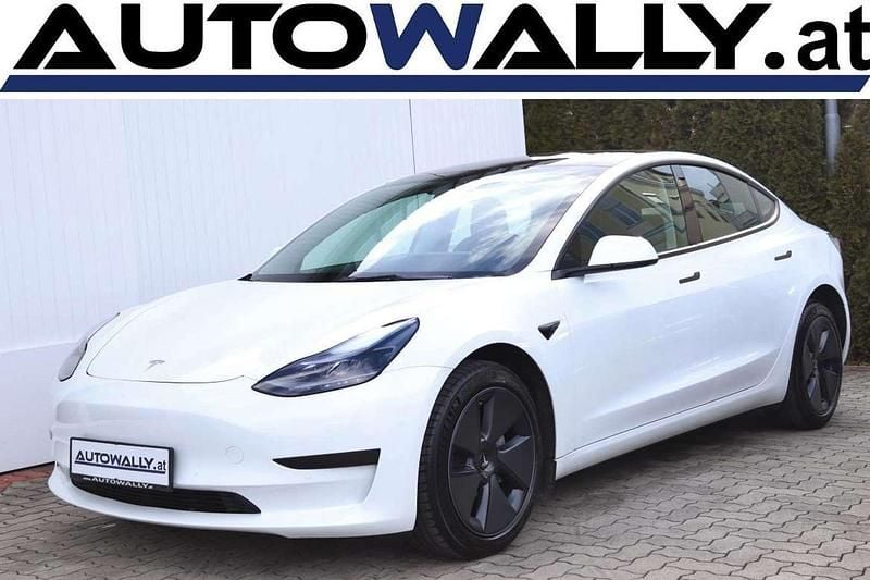 Weiß Gebraucht 2021 Tesla Model 3 Standard Range Limousine | € 23.890 (Superpreis) - Bild 1/4