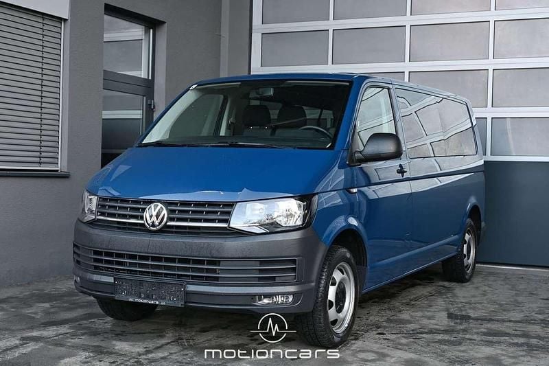 Blau Gebraucht 2019 VW Multivan Van | € 24.980 - Bild 1/4