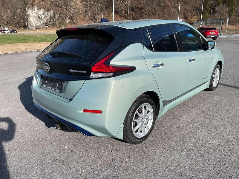 Gebraucht Nissan Leaf 110 kW (150 PS) 2018 Grau Kleinwagen