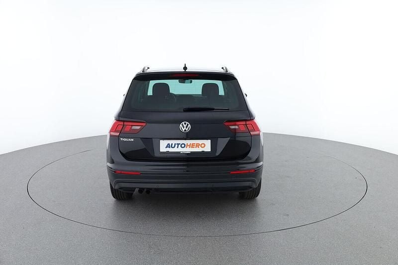 Gebraucht VW Tiguan Comfortline 116 PS (85 kW) 2018 Schwarz SUV