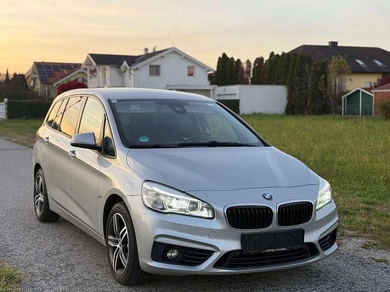 Gebraucht 2016 BMW 220 Sport Line Kombi | € 10.900 (Superpreis) - Bild 1/4