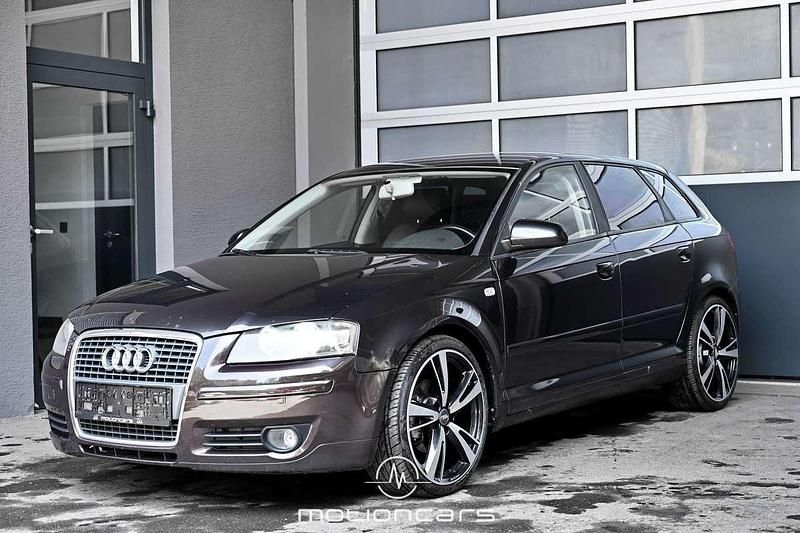 Grau Gebraucht 2006 Audi A3 Ambition Limousine | € 3.480 (Fairer Preis) - Bild 1/4