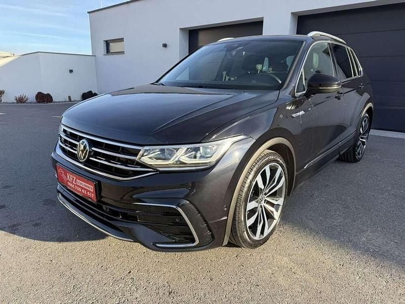 Gebraucht VW Tiguan R-line 150 PS (110 kW) 2021 Schwarz SUV