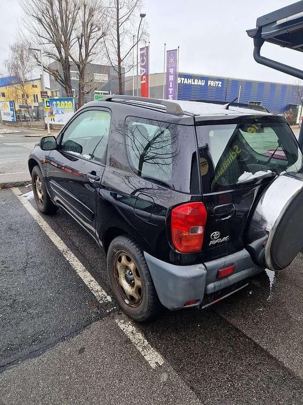 Gebraucht Toyota RAV4 125 PS (91 kW) 2001 Schwarz SUV