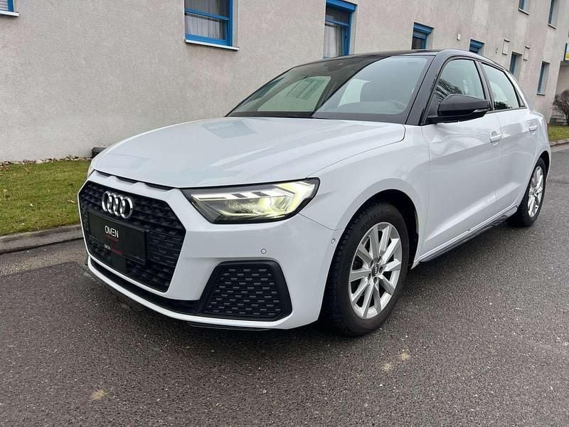 Weiß Gebraucht 2020 Audi A1 Sportback Comfort Kleinwagen | € 18.490 (Fairer Preis) - Bild 1/4