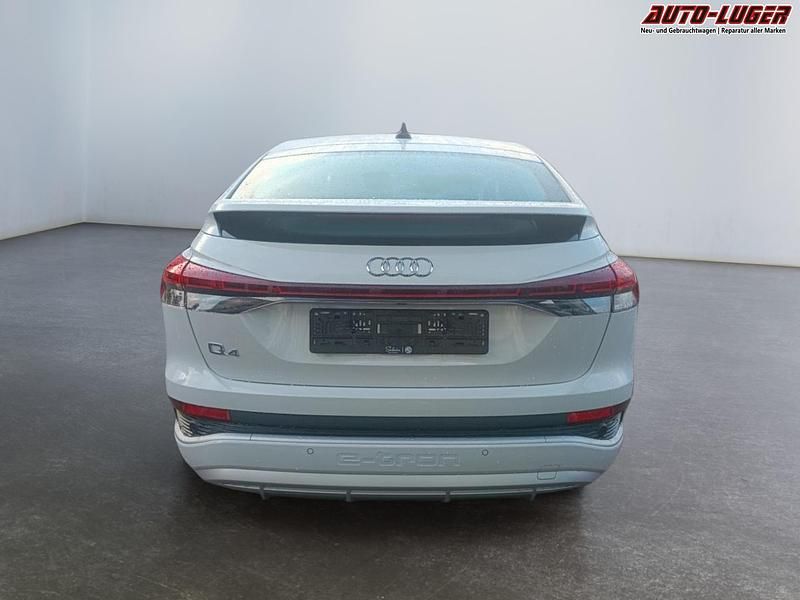 Gebraucht Audi e-tron Comfort 2023 Gletscherweiß metallic SUV