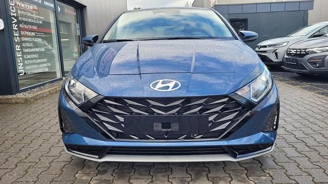 Neu Hyundai i20 90 PS (66 kW) 2025 Blau sonderlackierung Kleinwagen