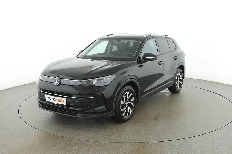 Schwarz Gebraucht 2025 VW Tiguan Life SUV | € 36.290 (Superpreis) - Bild 1/3