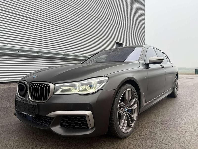 Gebraucht BMW M760 Executive 609 PS (447 kW) 2017 Schwarz Limousine