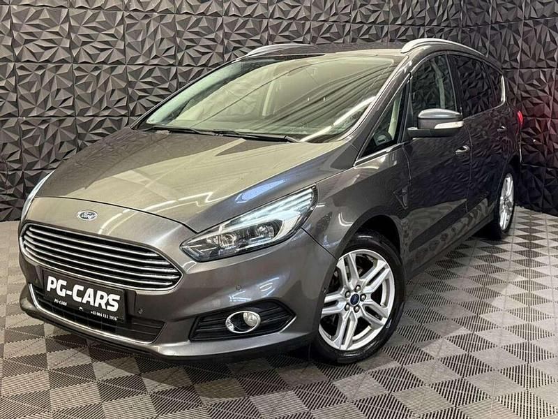 Gebraucht Ford S-MAX Titanium 150 PS (110 kW) 2015 Grau Van / Kleinbus