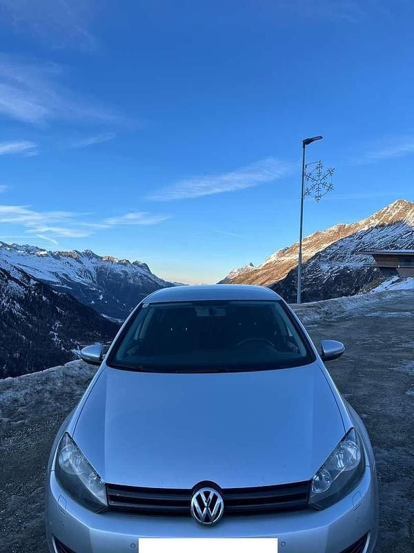 Gebraucht VW Golf VI 90 PS (66 kW) 2011 Grau Kleinwagen