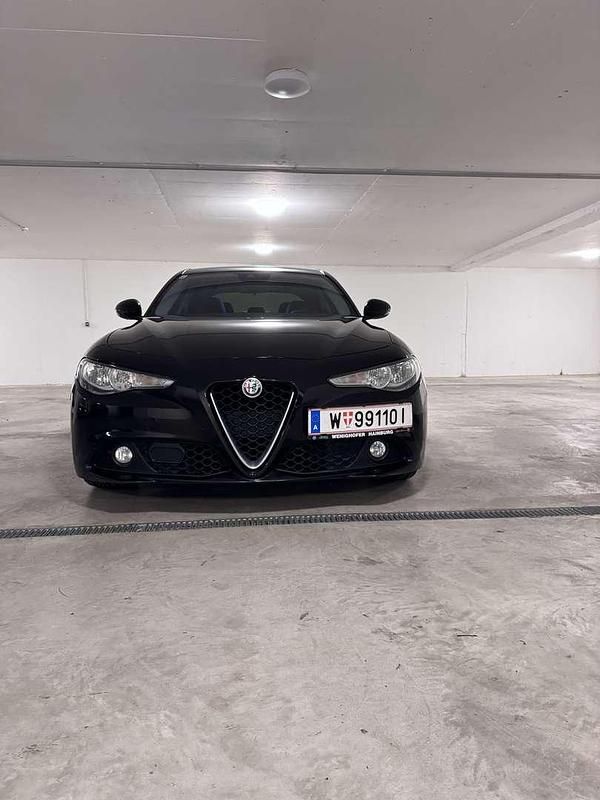 Gebraucht Alfa Romeo Giulia 136 PS (100 kW) 2017 Schwarz Limousine