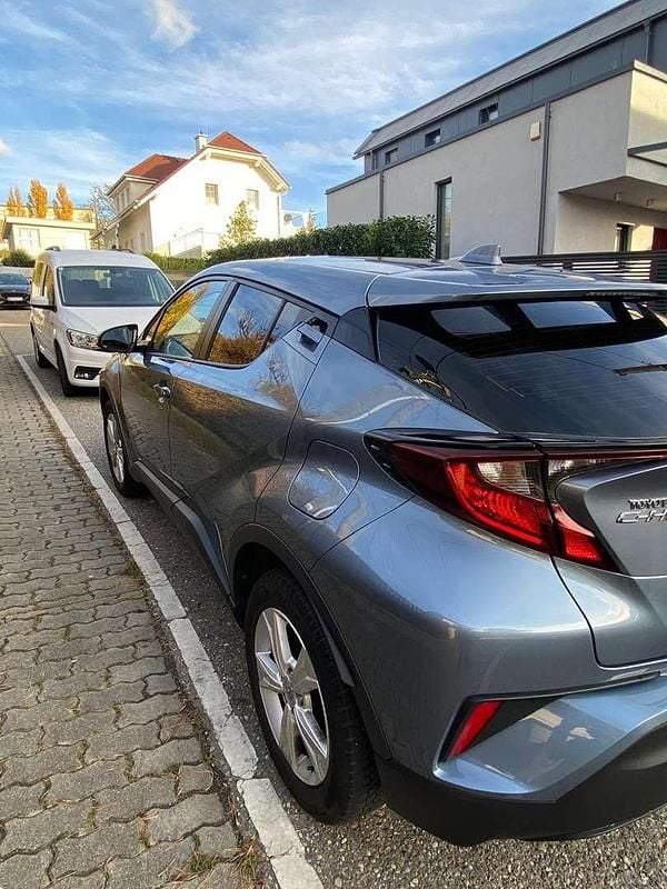 Grau Gebraucht 2019 Toyota C-HR SUV | € 14.900 (Superpreis) - Bild 1/4