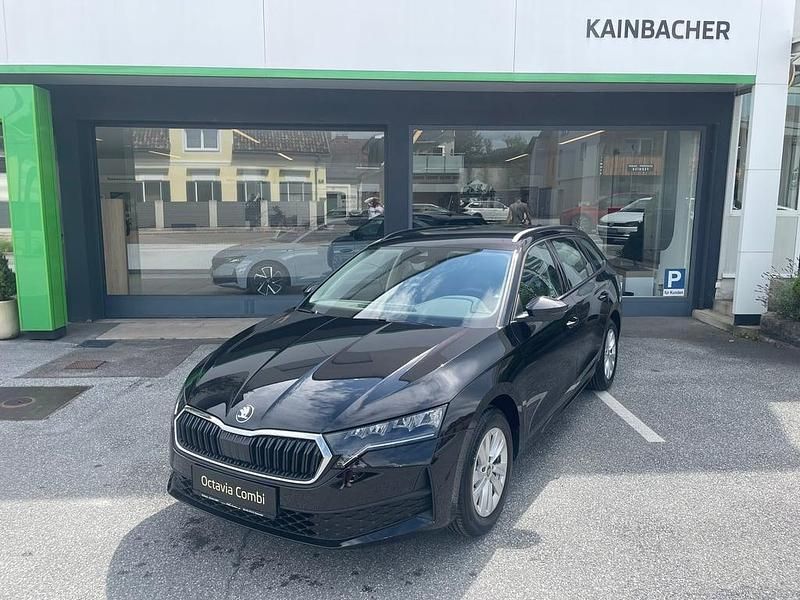 Schwarz metallicperleffektno Neu 2025 Skoda Octavia Essence Kombi | € 30.650 (Etwas zu teuer) - Bild 1/4