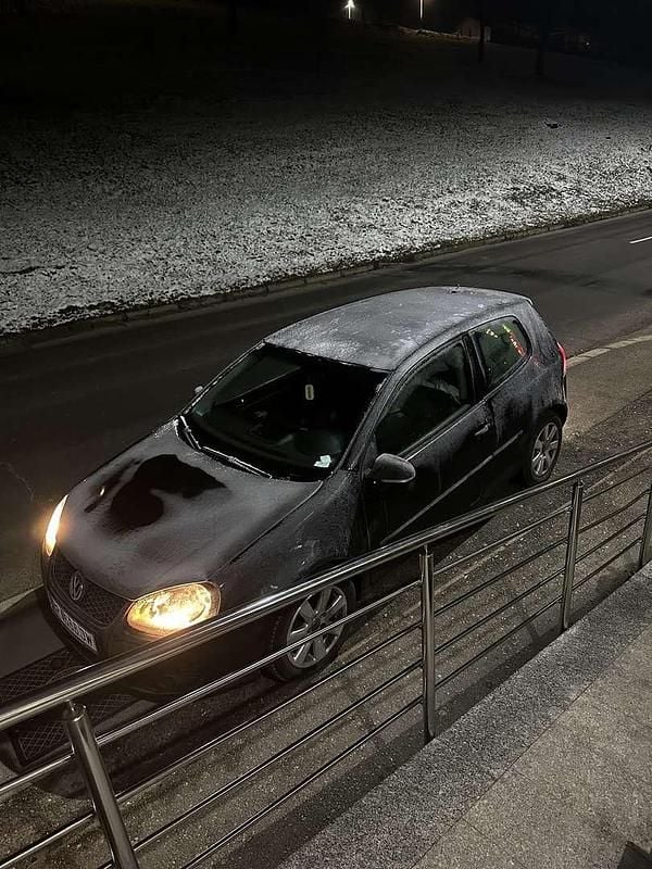 Gebraucht 2005 VW Golf IV Comfortline Limousine | € 2.299 (Guter Preis) - Bild 1/4