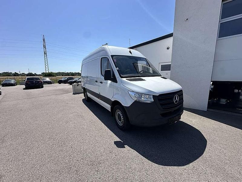Weiß Gebraucht 2020 Mercedes Sprinter Van | € 35.900 (Fairer Preis) - Bild 1/4