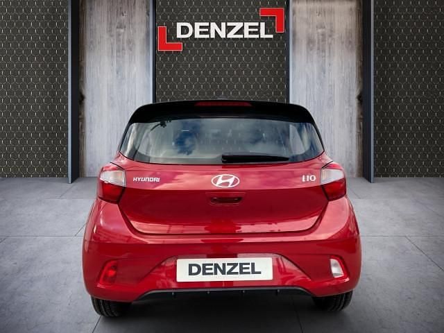 Neu Hyundai i10 63 PS (46 kW) 2025 Rot Kleinwagen