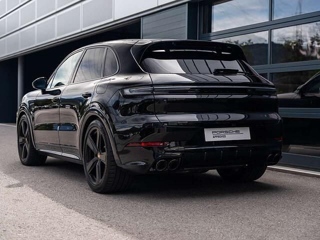 Gebraucht Porsche Cayenne 354 PS (260 kW) 2025 Schwarz SUV