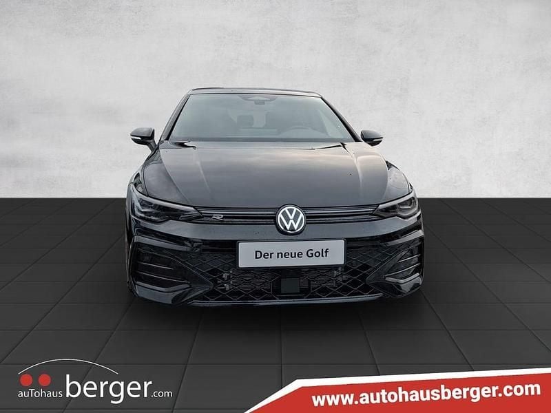 Neu VW Golf VIII Sport 115 PS (84 kW) 2026 Schwarz  metallic