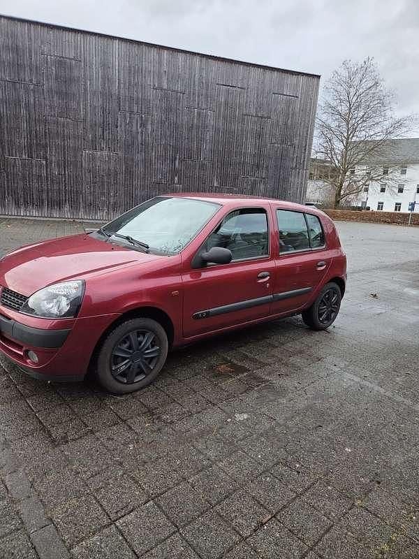 Gebraucht Renault Clio II 58 PS (42 kW) 2002 Limousine