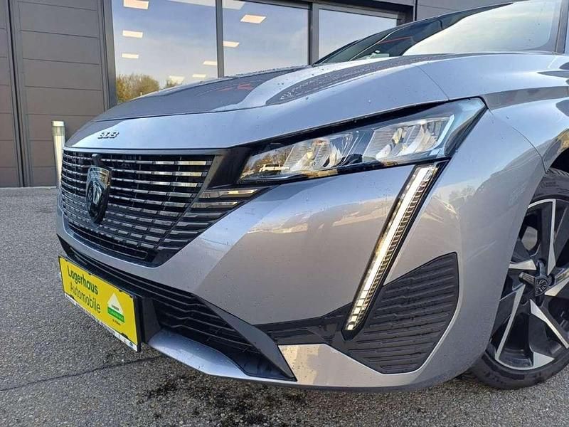 Gebraucht Peugeot 308 Allure 131 PS (96 kW) 2025 Grau Limousine