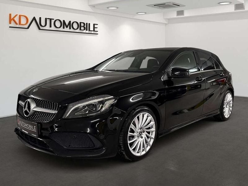 Schwarz Gebraucht 2017 Mercedes A180 AMG line Limousine | € 19.950 (Etwas zu teuer) - Bild 1/4
