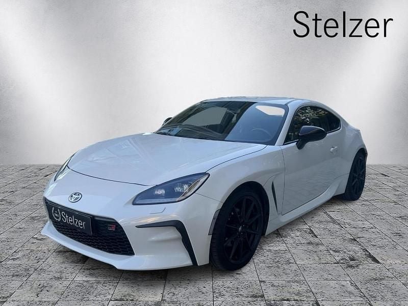 Weiß Gebraucht 2022 Toyota GR86 Coupé | € 32.900 - Bild 1/4