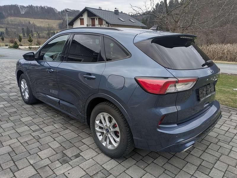 Gebraucht Ford Kuga ST-Line 152 PS (111 kW) 2022 Blau SUV