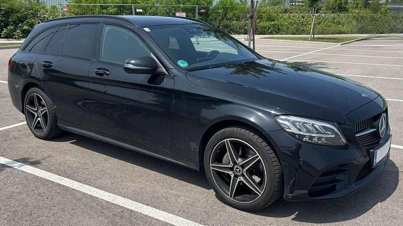 Gebraucht Mercedes C220 194 PS (142 kW) 2018 Schwarz Kombi