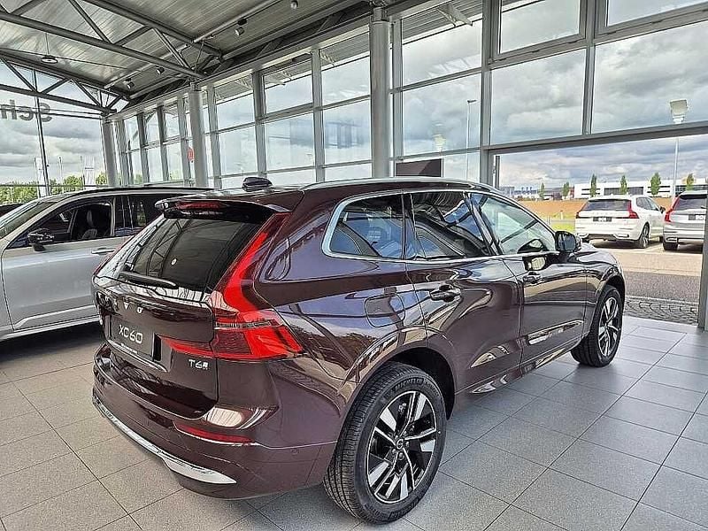 Gebraucht Volvo XC60 252 PS (185 kW) 2025 Rot SUV