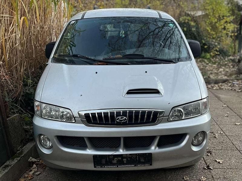 Silber Gebraucht 2007 Hyundai H-1 Van | € 2.000 - Bild 1/4