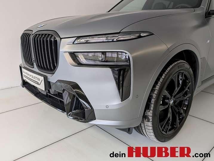 Gebraucht BMW X7 Efficient Dynamics 340 PS (250 kW) 2026 Grau SUV