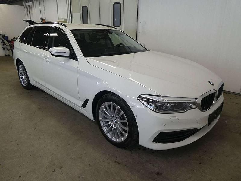 Gebraucht BMW 520 Sport Line 190 PS (139 kW) 2020 Weiß Kombi