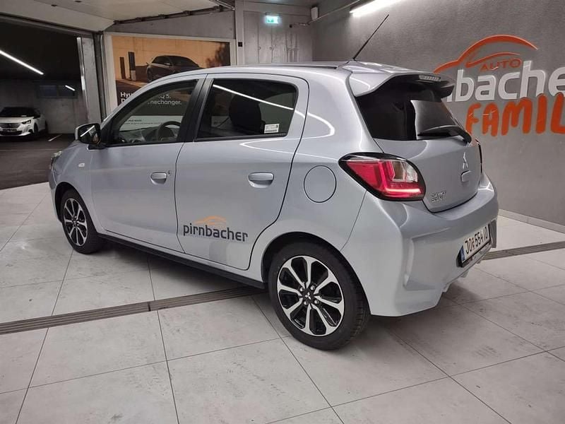 Gebraucht Mitsubishi Space Star Invite 71 PS (52 kW) 2023 Silber Limousine