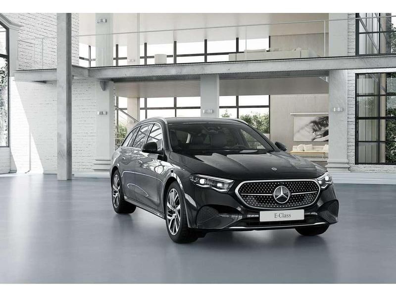 Gebraucht Mercedes E300 313 PS (230 kW) 2025 Schwarz Kombi