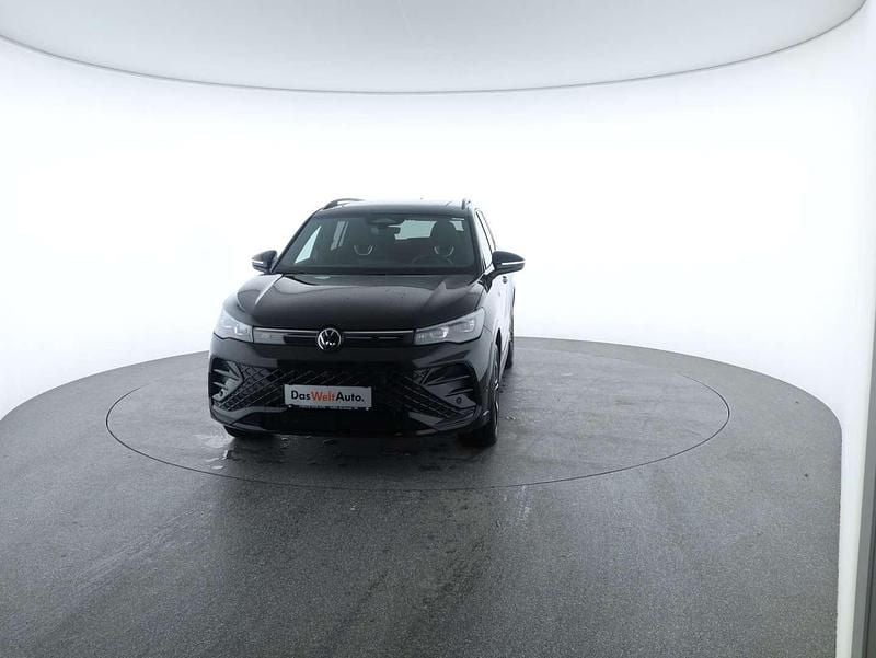 Gebraucht VW Tiguan Sport 193 PS (141 kW) 2025 Schwarz SUV